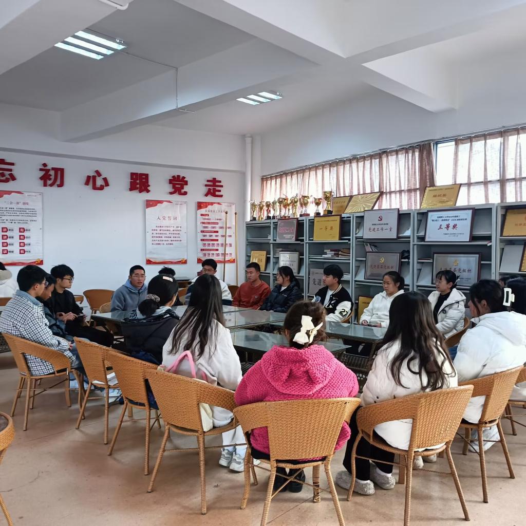 javHiHi
学生第四党支部开展“学雷锋”实践活动